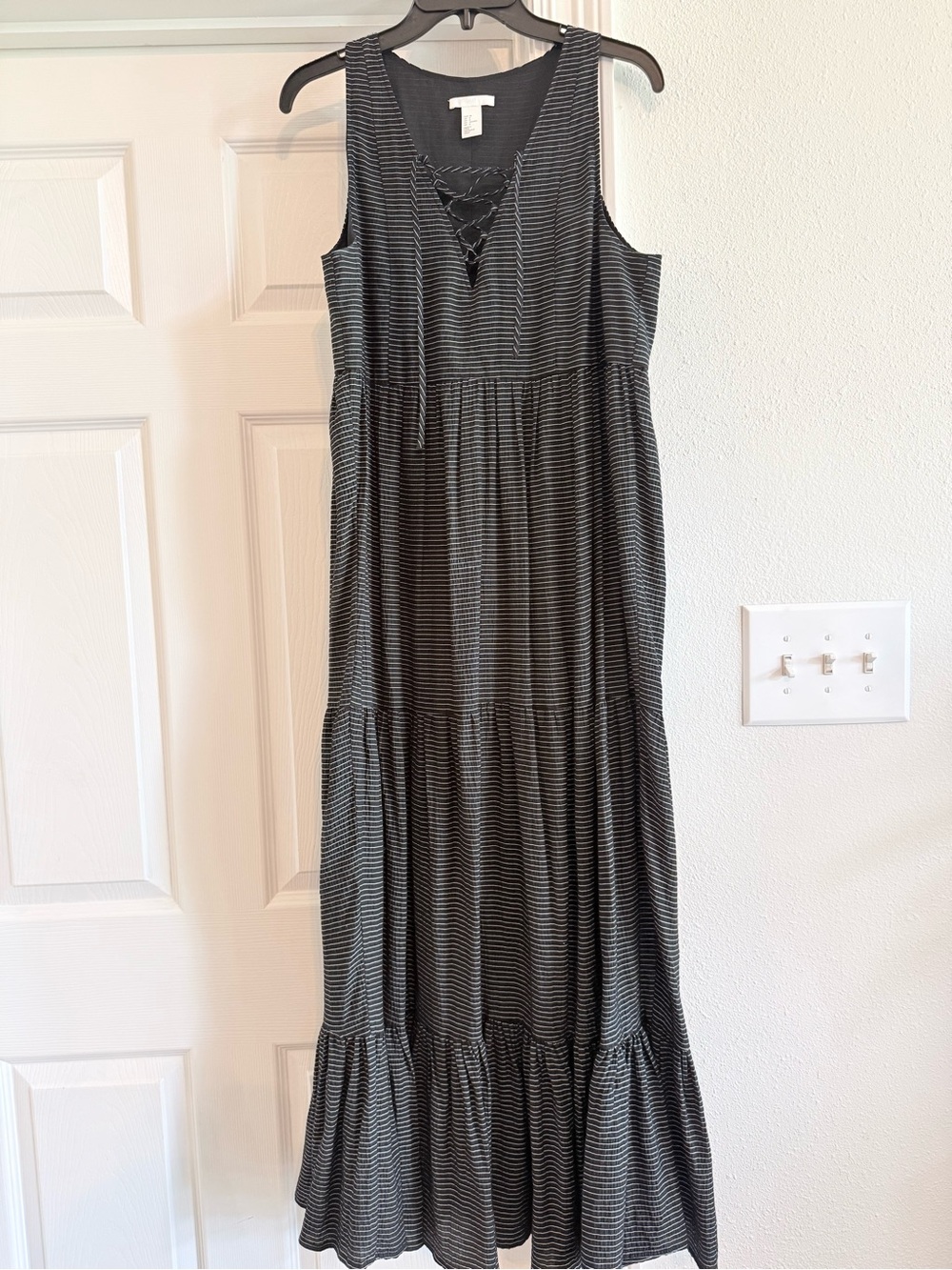 H&M Black and White Striped Lace-Up V-Neck Maxi Dress
